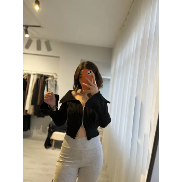 Fermuar detaylı bardot yaka triko