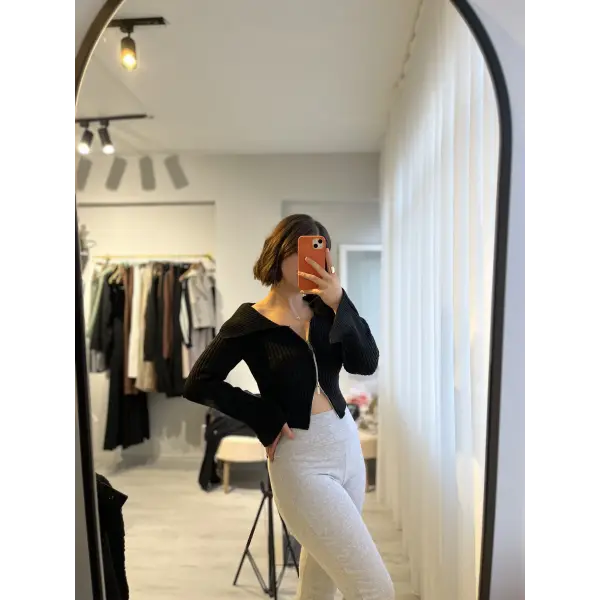 Fermuar detaylı bardot yaka triko