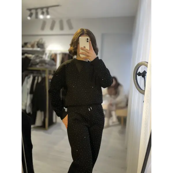 Işıltılı şardonlu siyah takım