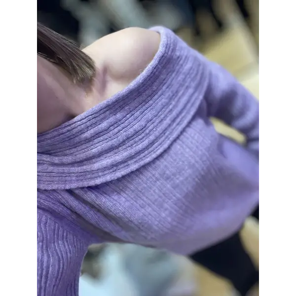 Kayık yaka triko kazak