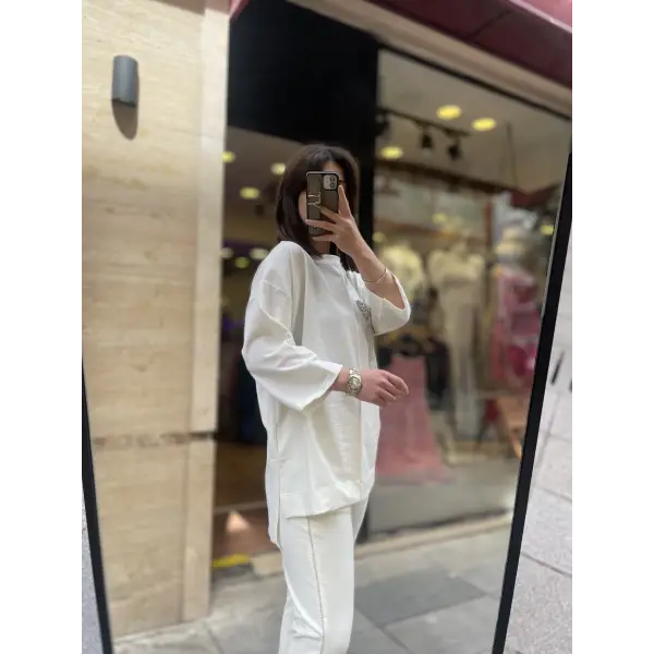 Kelebek taş detaylı ikili takım