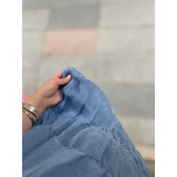 Mavi ip askılı kat kat ithal ipek elbise