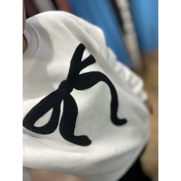 Orj marka süzene nakışlı sweat