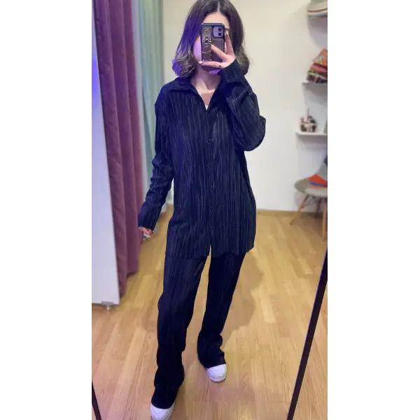 Piliseli gömlekli takım