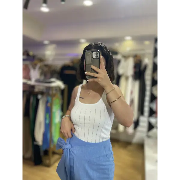 Taş dizili basic atlet