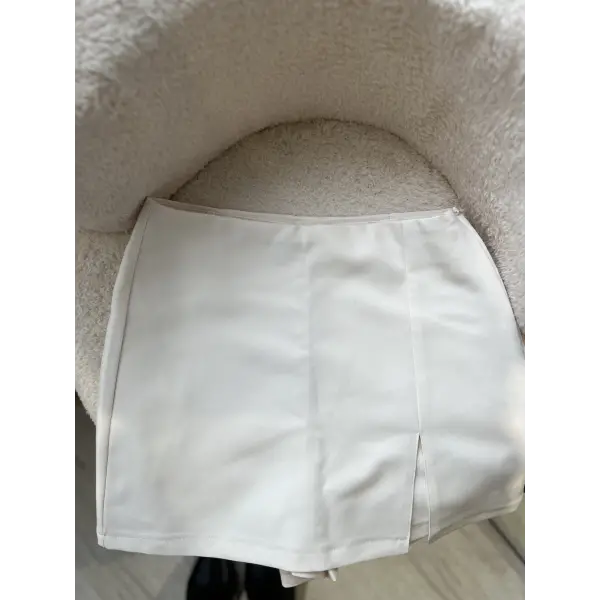 ZR İçi şortlu önü ve arkası etek duruşlu taş şort etek