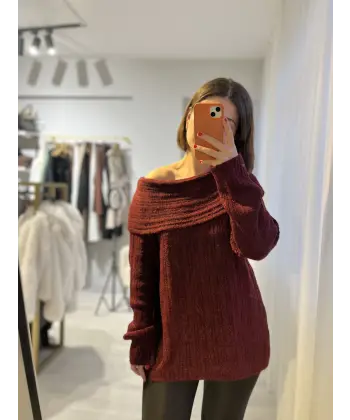 Bordo kayık yaka kazak