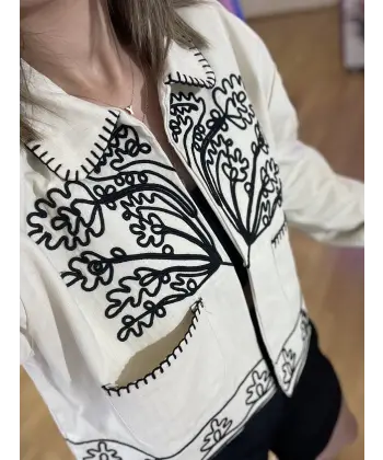 Nakış Detaylı Ceket