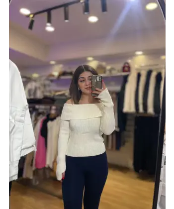 Orj marka ekru kayık yaka parmak geçmeli triko