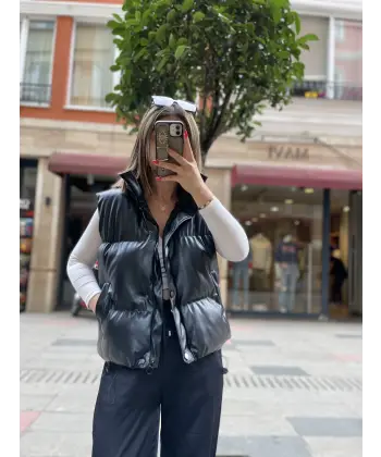 Siyah Şişme Deri Yelek