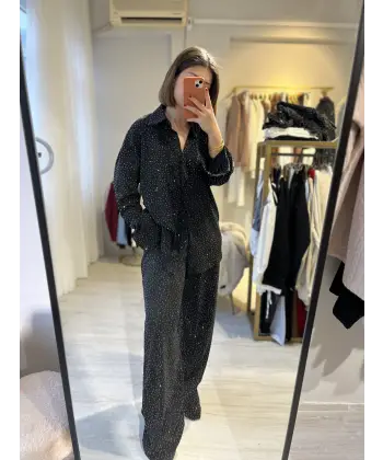 Siyah taşlı takım