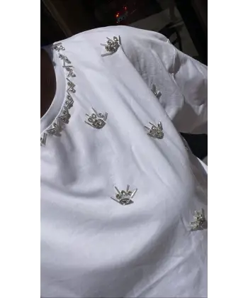 Taş Detaylı Tshırt