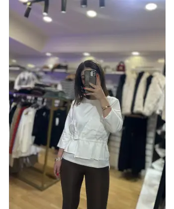 Tasarım bağlama detaylı ekru bluz