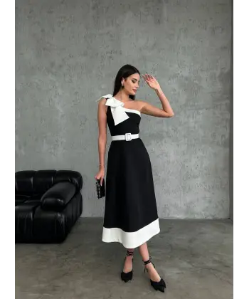 Tasarım kemerli fiyonklu midi elbise