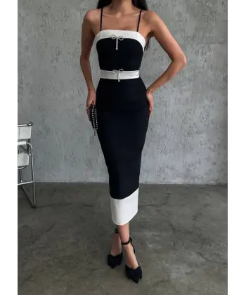 Tasarım taş fiyonk detaylı siyah elbise