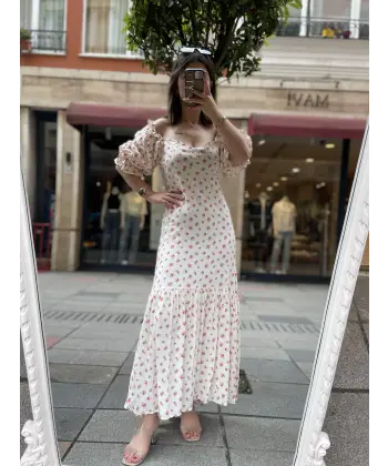 Uzun Piliseli Elbise