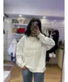 Beyaz yazı detaylı marka model sweat
