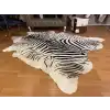 HAKİKİ DERİ DANA POSTU - BEYAZ ZEBRA BASKILI - 215 x 260 - 2261201000015