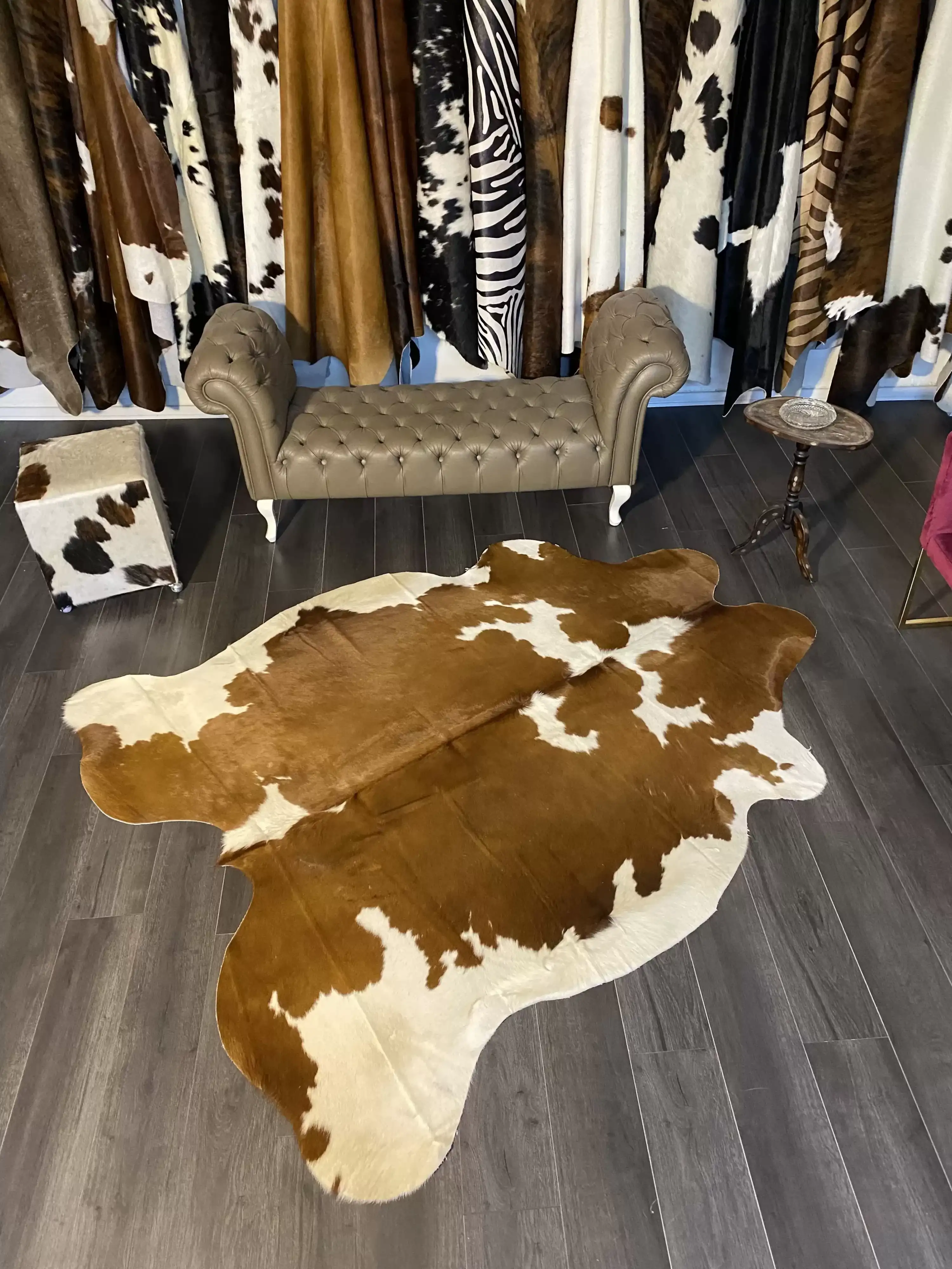 HAKİKİ DERİ DANA POSTU KAHVE - BEYAZ 185 x 220 - 0801000041