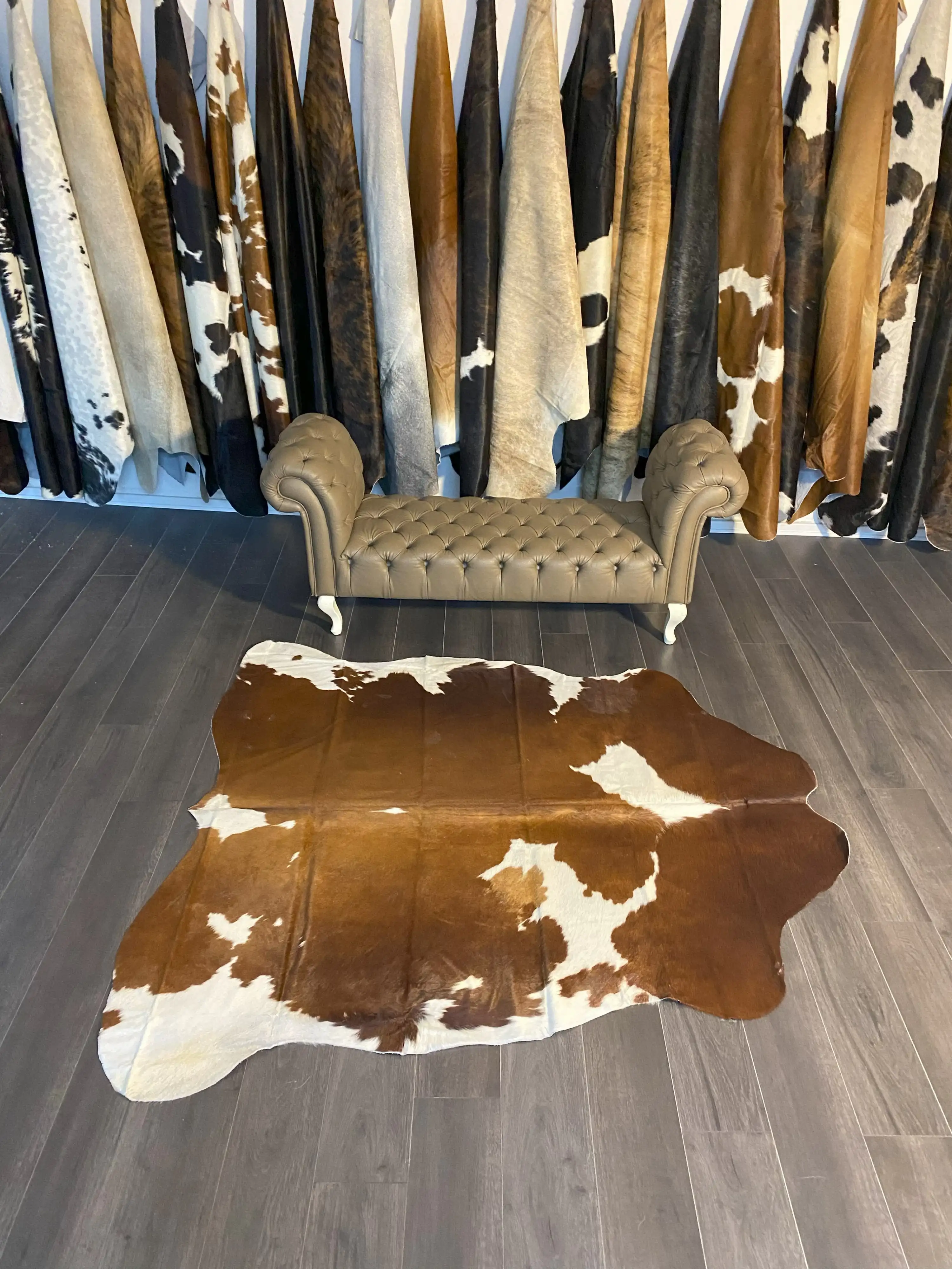 HAKİKİ DERİ DANA POSTU KAHVE - BEYAZ 190 x 205 - 0801000007