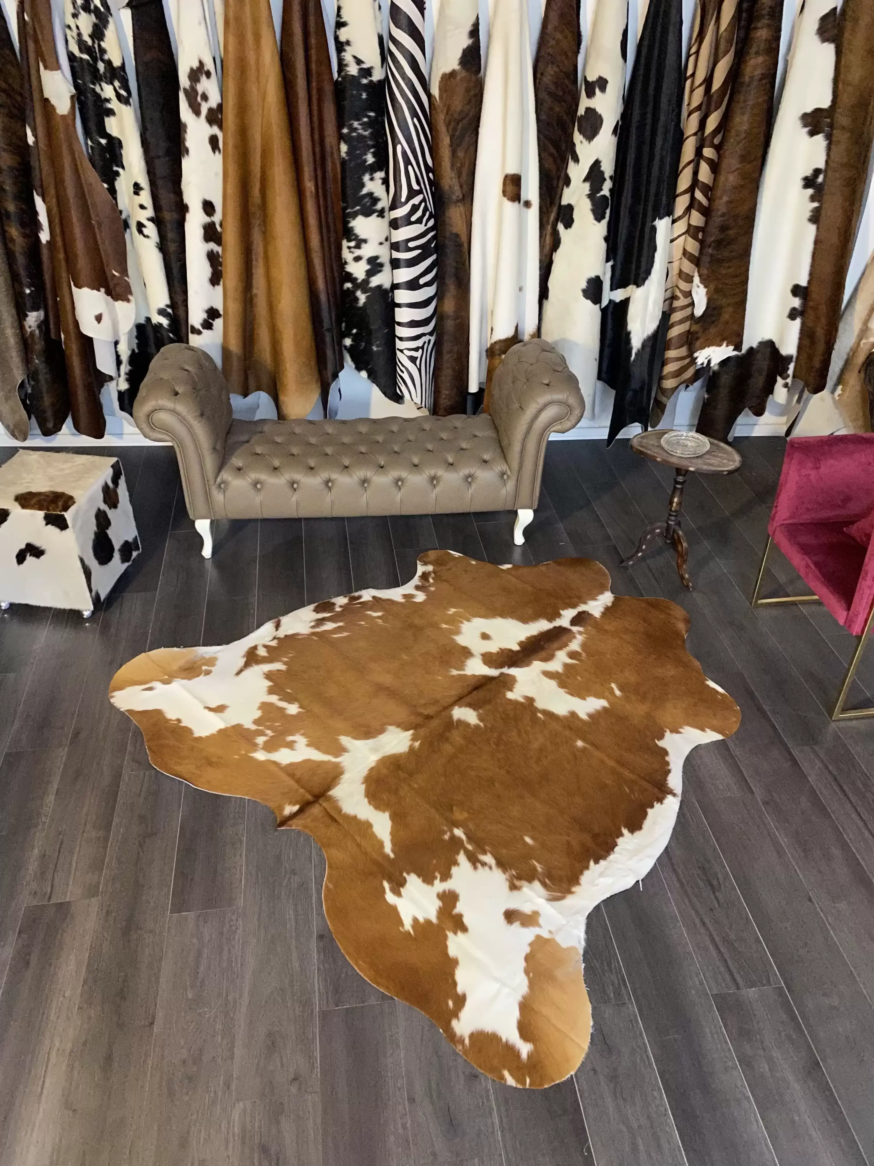 HAKİKİ DERİ DANA POSTU KAHVE - BEYAZ 195 x 195 - 0801000107