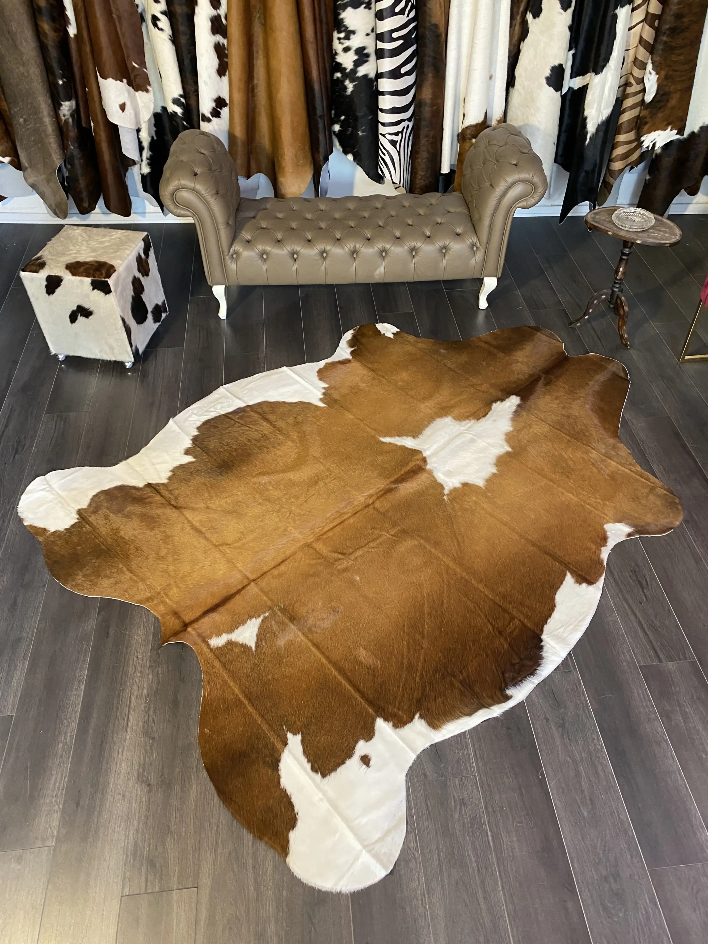 HAKİKİ DERİ DANA POSTU - KAHVE BEYAZ - 195 x 250 - 2250801000089
