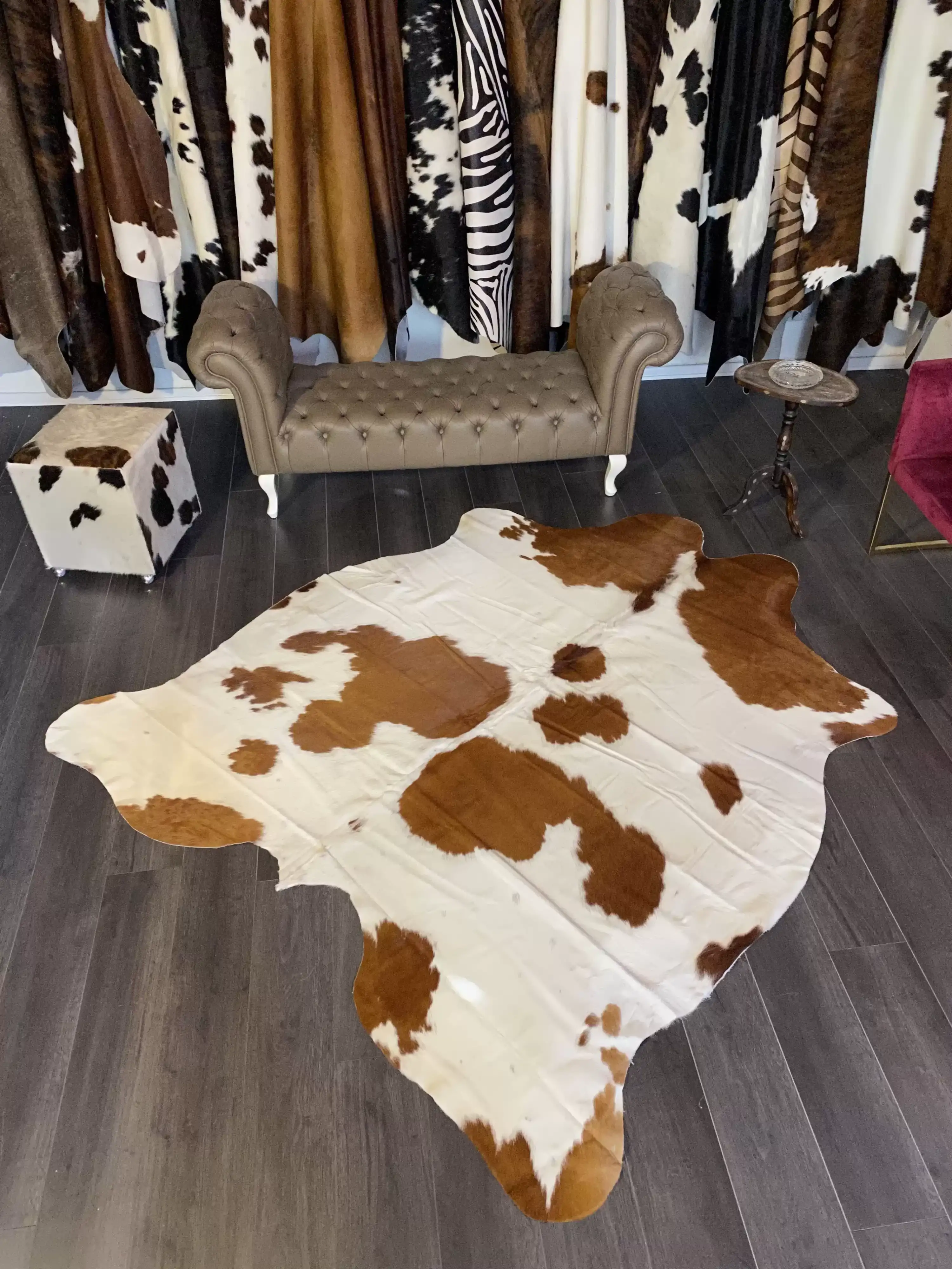 HAKİKİ DERİ DANA POSTU KAHVE - BEYAZ 200 x 230 - 0801000093