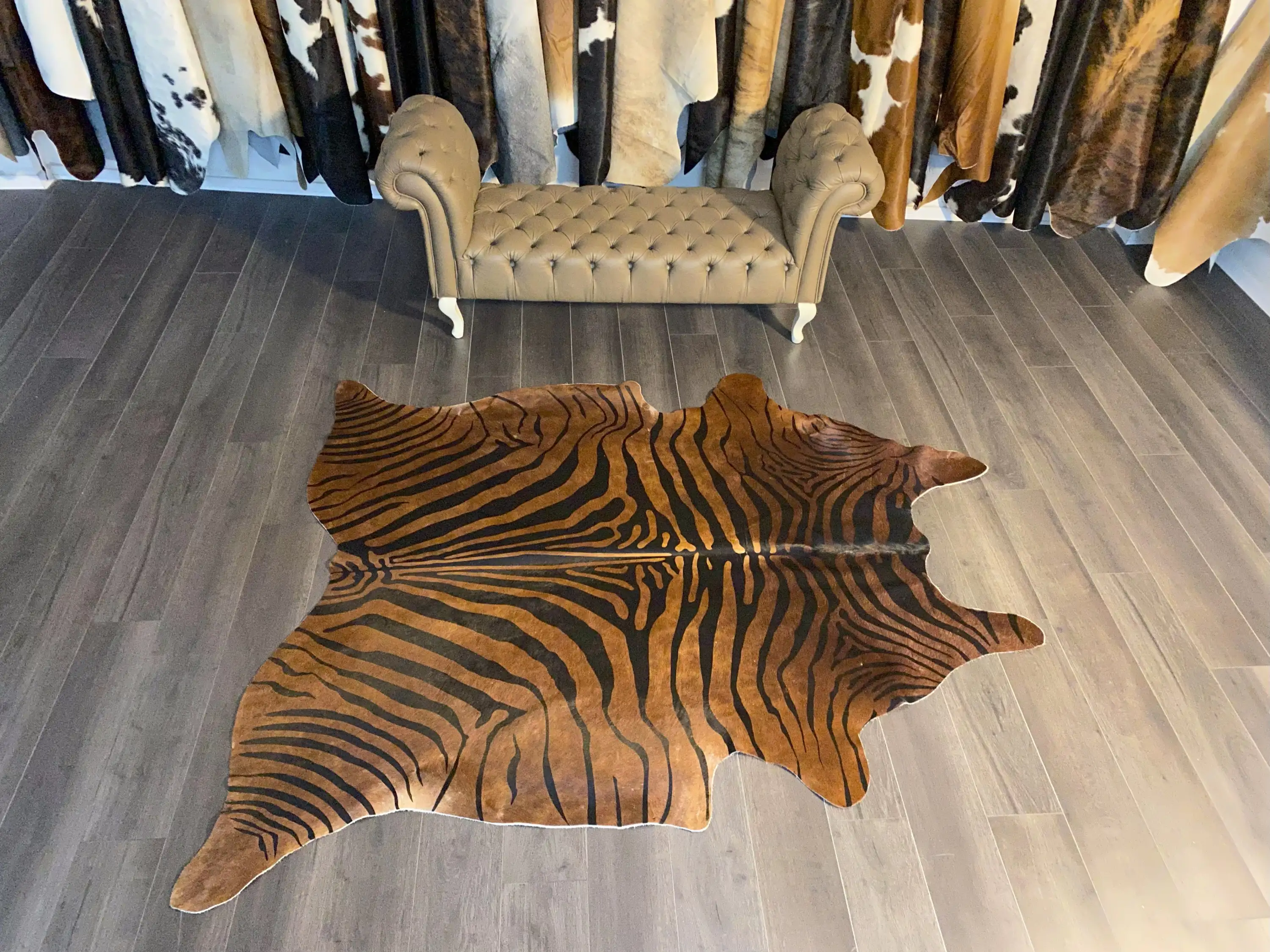 HAKİKİ DERİ DANA POSTU KAHVE ZEBRA 190 x 225 - 1101000025