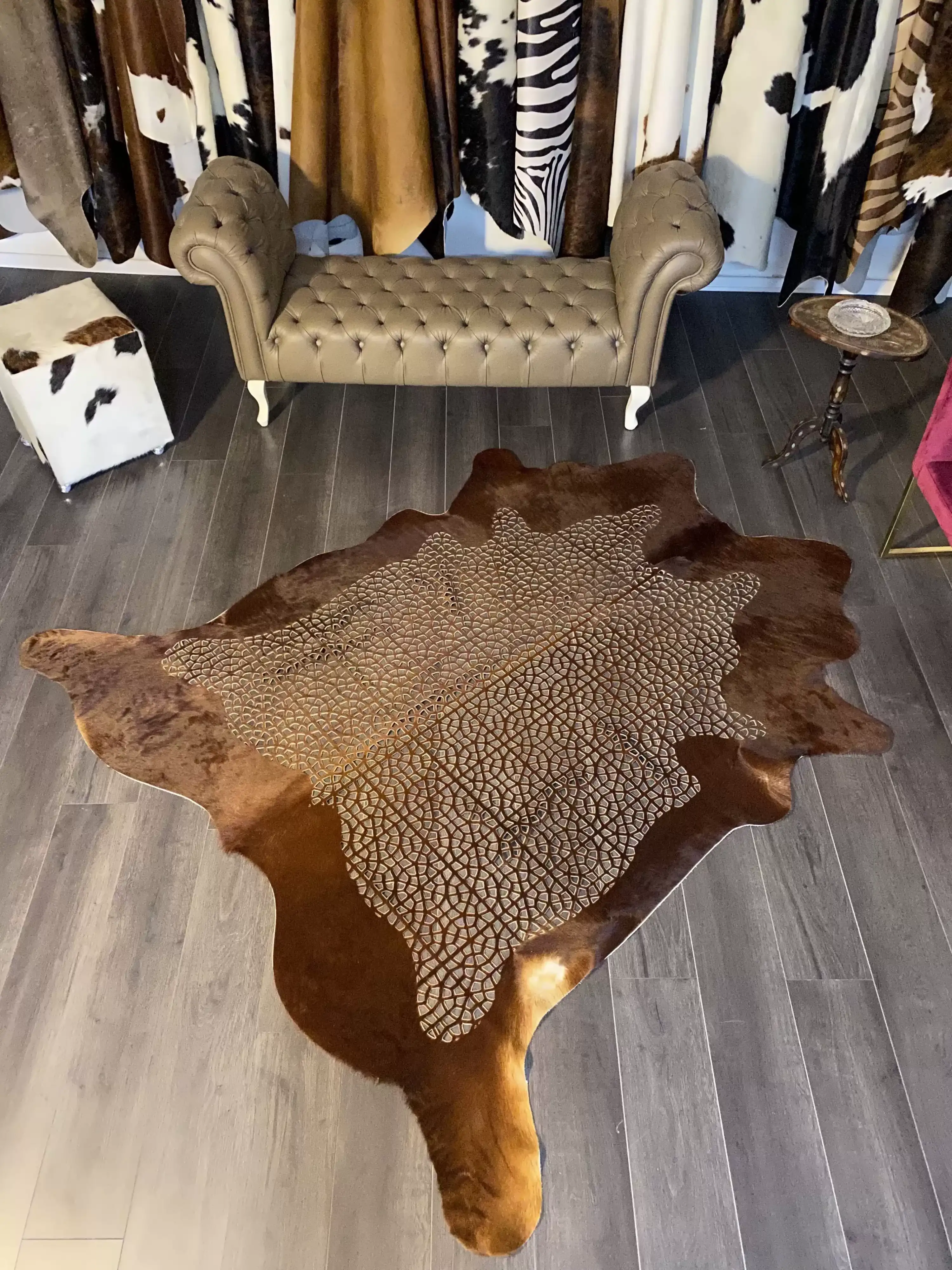 HAKİKİ DERİ DANA POSTU LAZER KESİM 205 x 220 - 1401000050