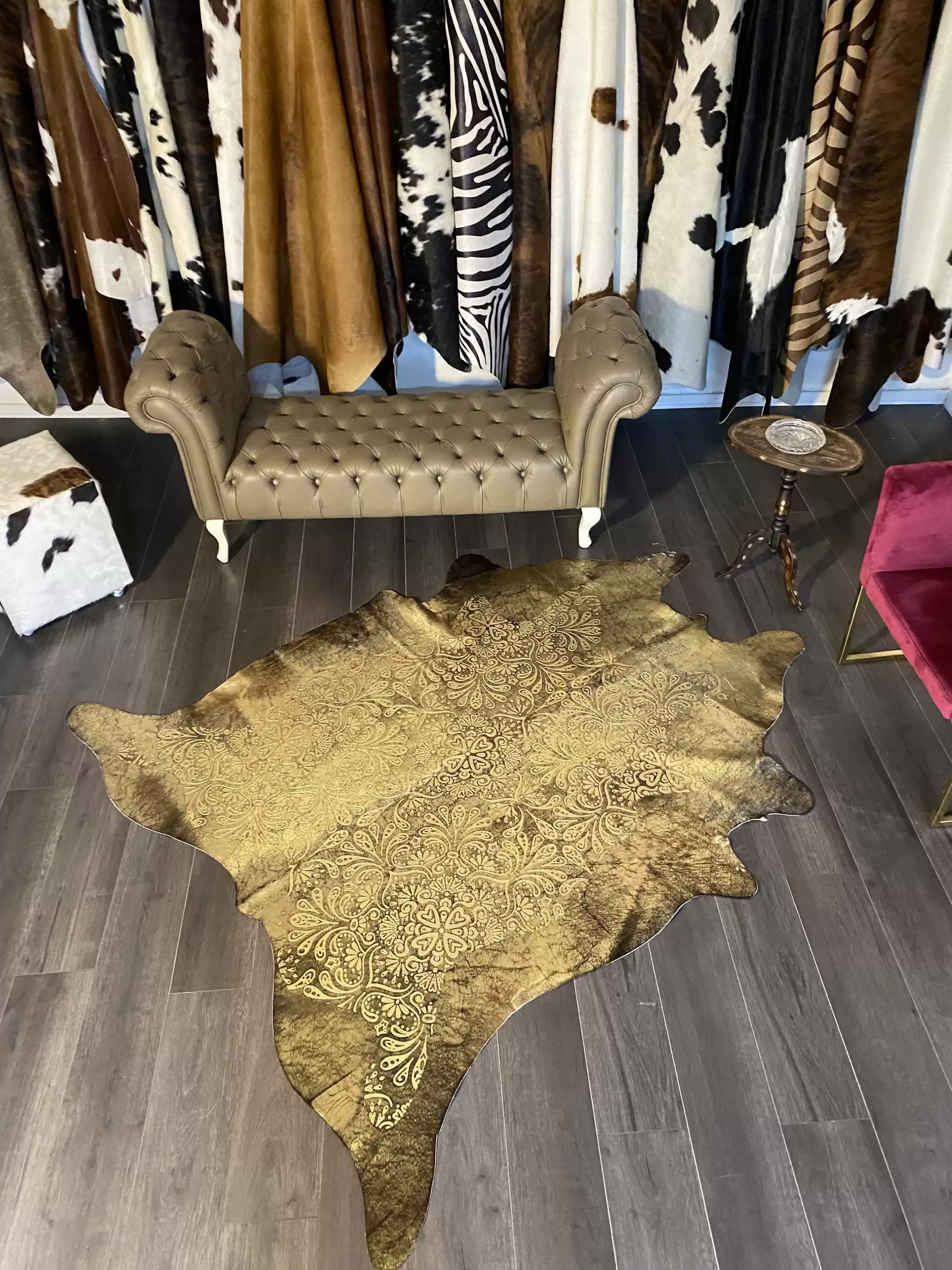 HAKİKİ DERİ DANA POSTU LAZERLİ-VARAKLI 185 x 215 - 1401000036