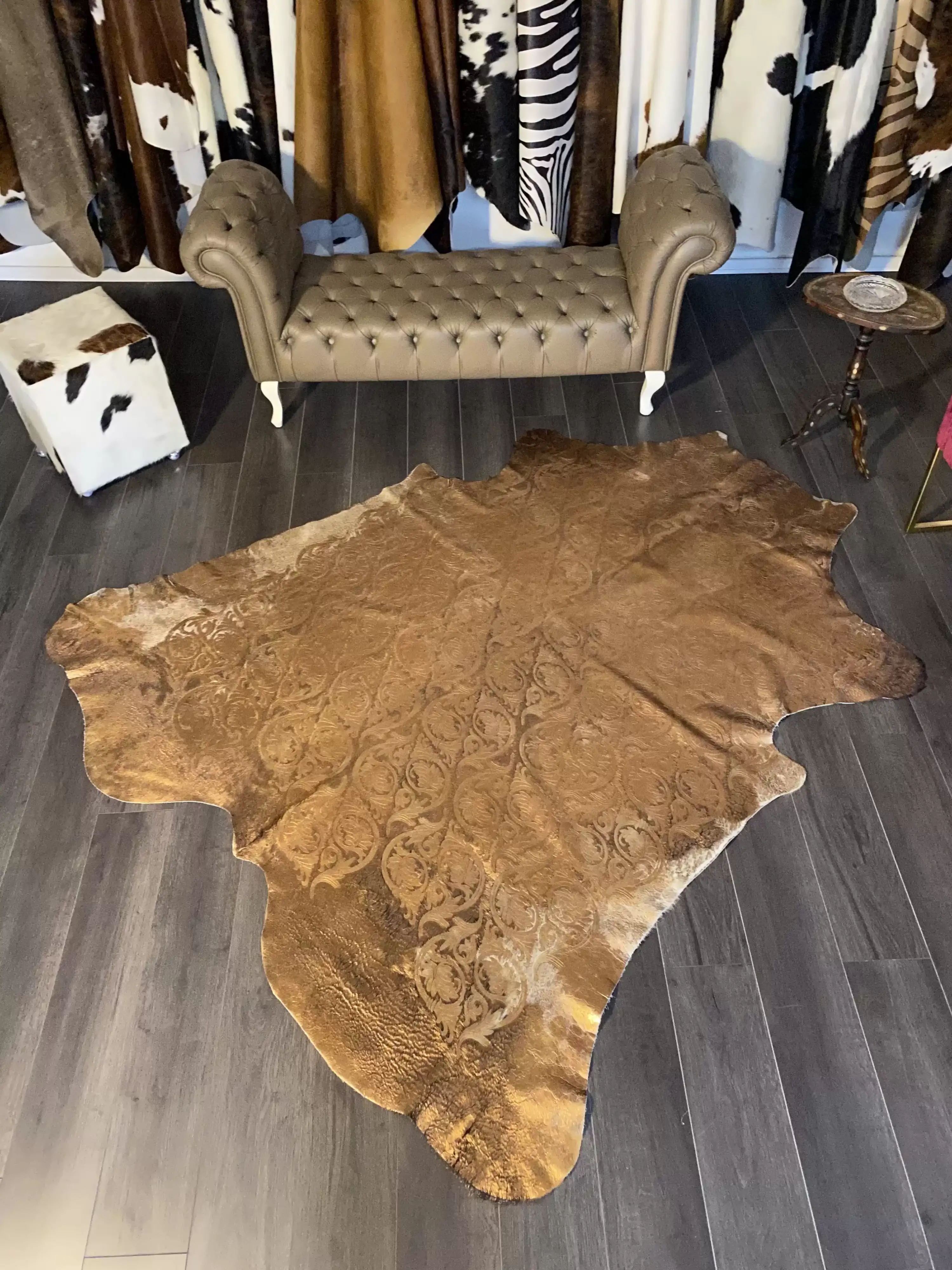 HAKİKİ DERİ DANA POSTU LAZERLİ-VARAKLI 205 x 225 - 1401000008