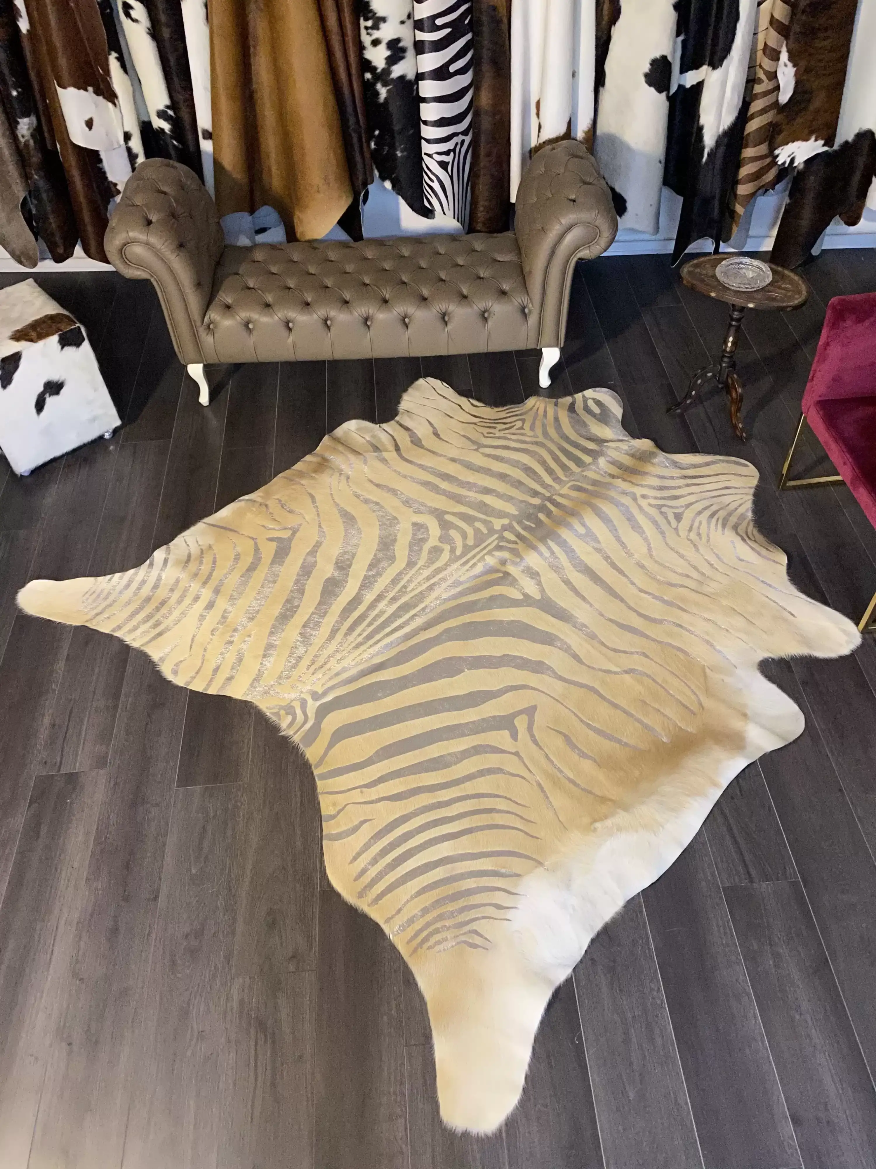 HAKİKİ DERİ DANA POSTU LAZERLİ-VARAKLI 205 x 225 - 1401000023