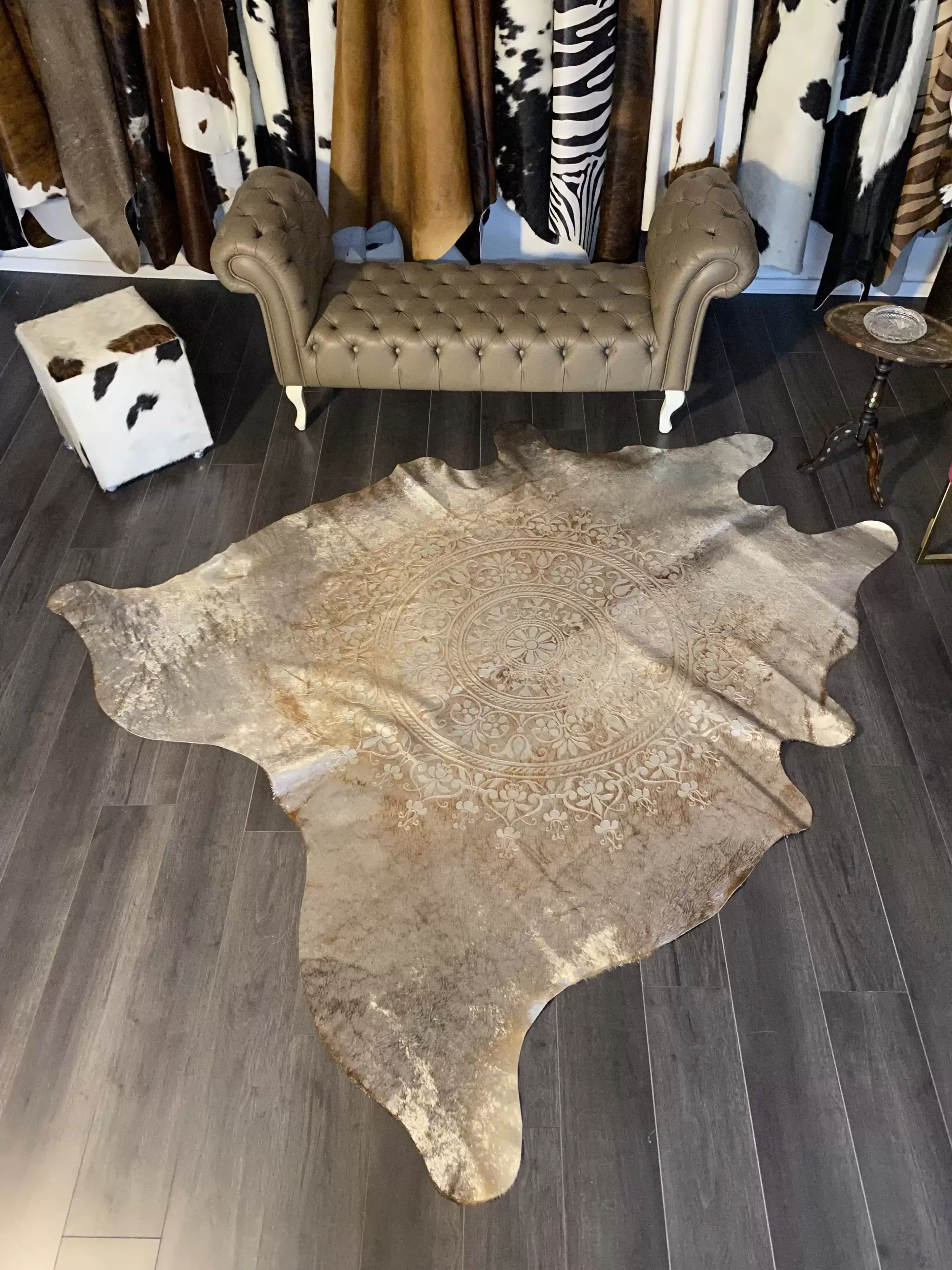 HAKİKİ DERİ DANA POSTU LAZERLİ-VARAKLI 215 x 230 - 1401000038