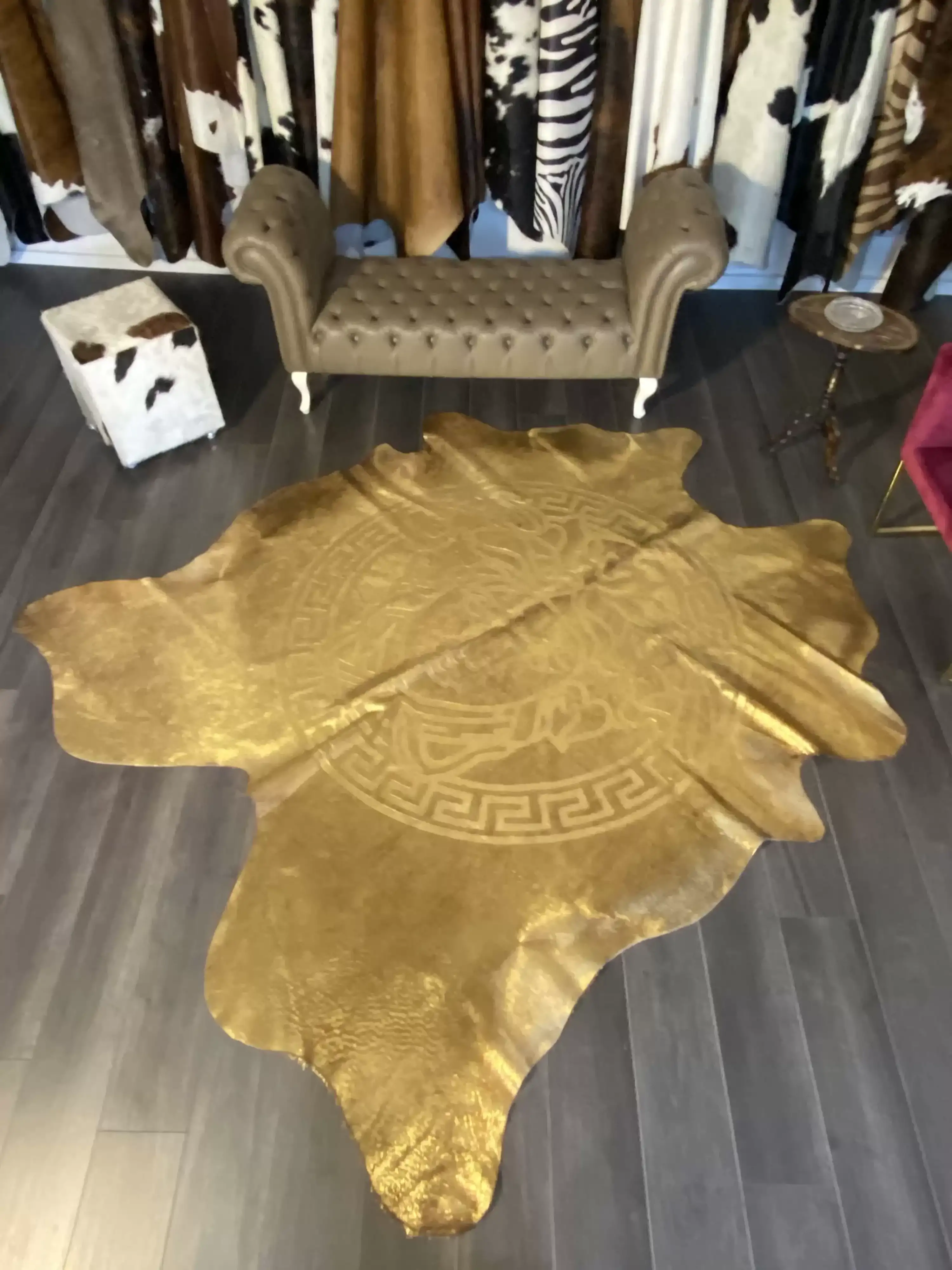 HAKİKİ DERİ DANA POSTU LAZERLİ-VARAKLI 220 x 240 - 1401000033