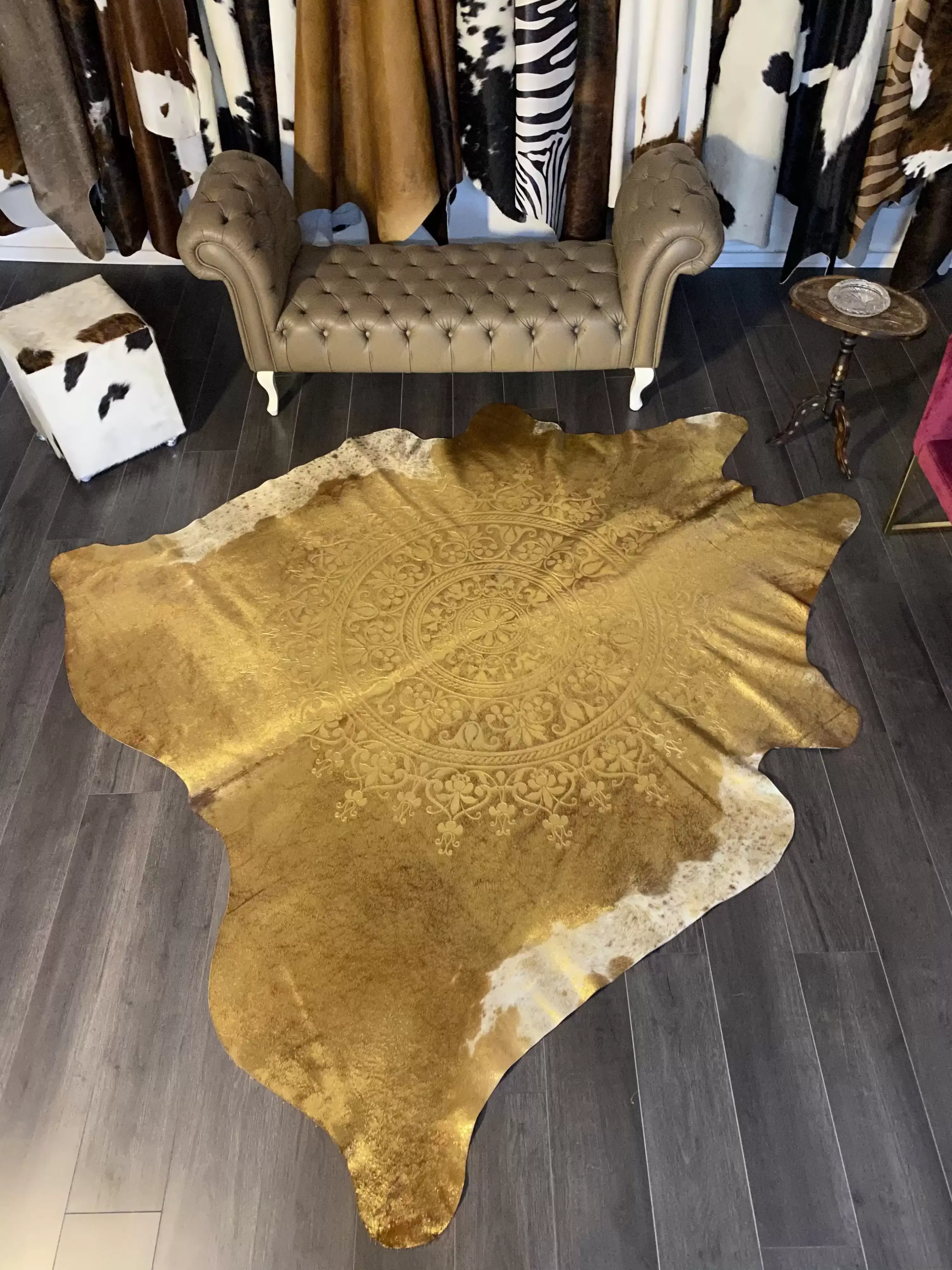 HAKİKİ DERİ DANA POSTU LAZERLİ-VARAKLI 225 x 250 - 1401000035