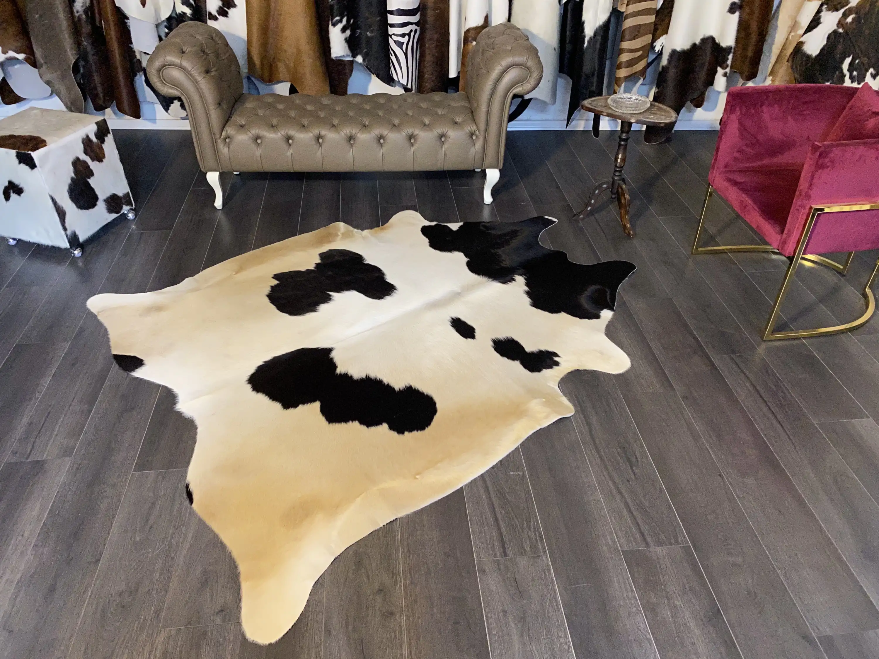 HAKİKİ DERİ DANA POSTU SİYAH - BEYAZ 170 x 210 - 0701000146