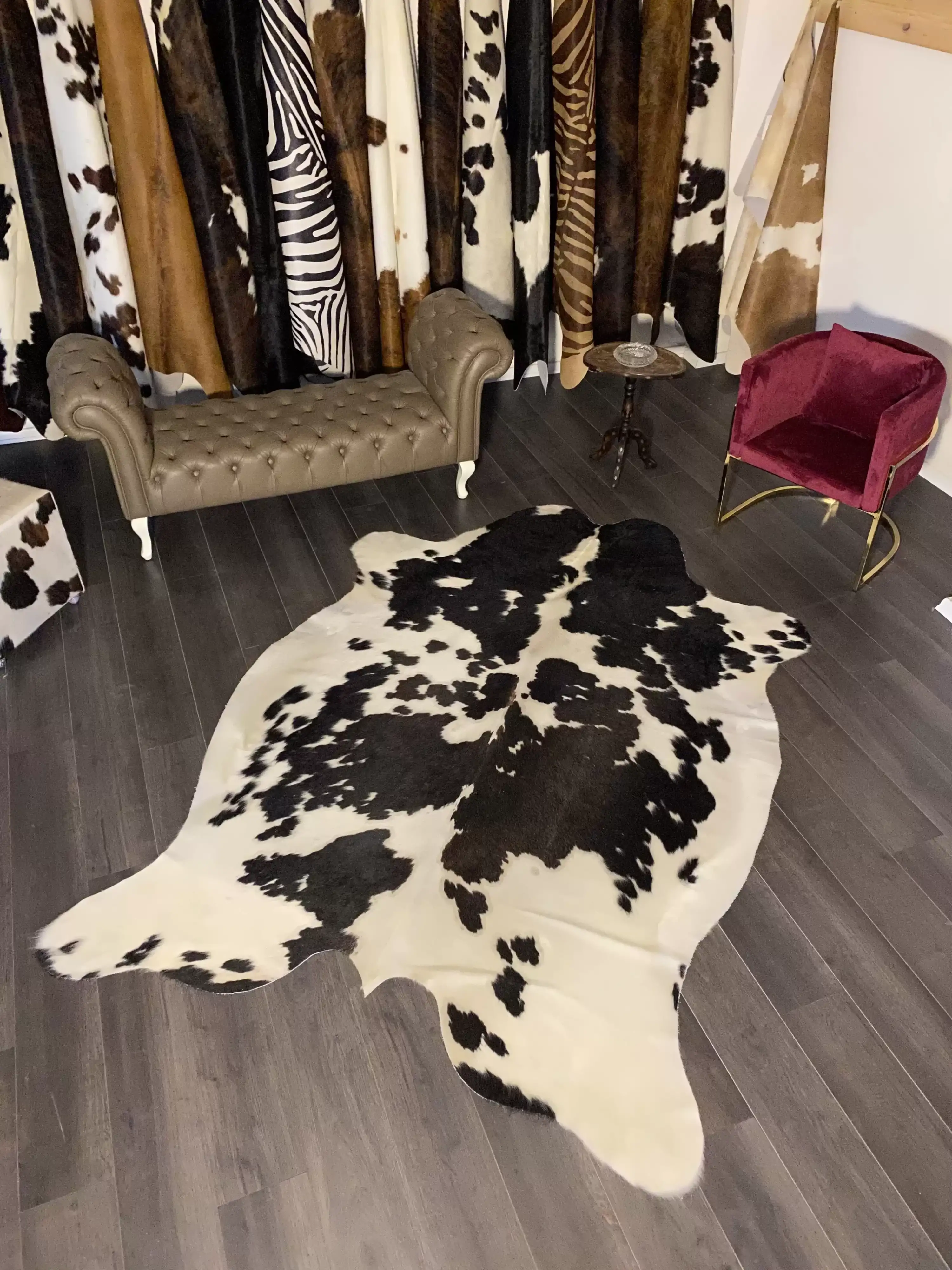 HAKİKİ DERİ DANA POSTU SİYAH - BEYAZ 170 x 260 - 0701000063