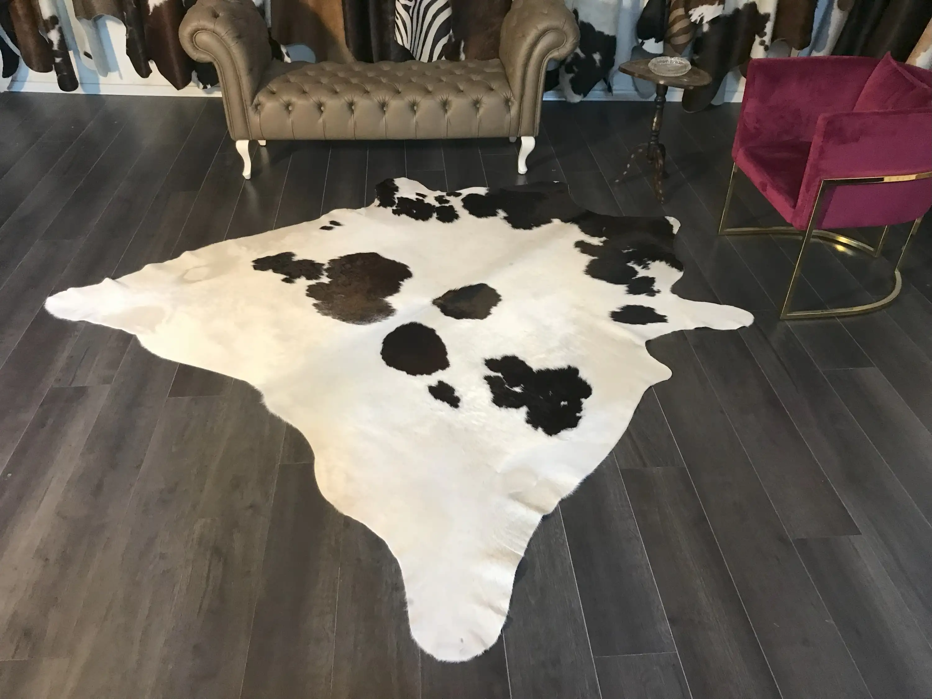 HAKİKİ DERİ DANA POSTU SİYAH - BEYAZ 175 x 235 - 0701000205