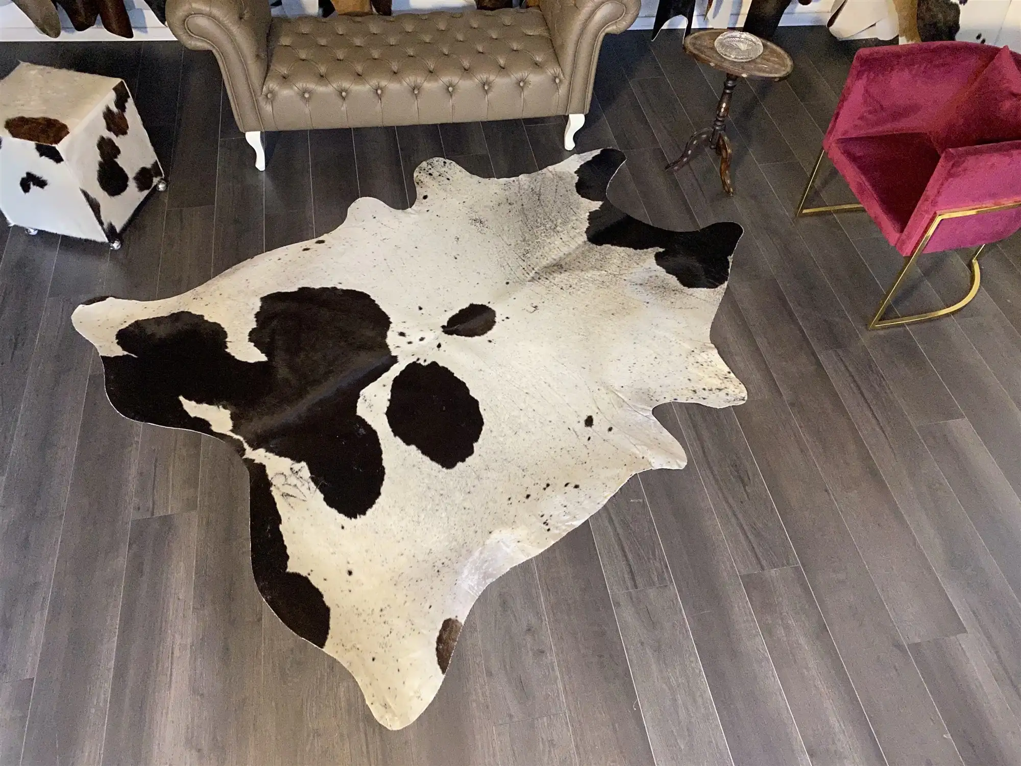 HAKİKİ DERİ DANA POSTU SİYAH - BEYAZ 190 x 230 - 0701000143