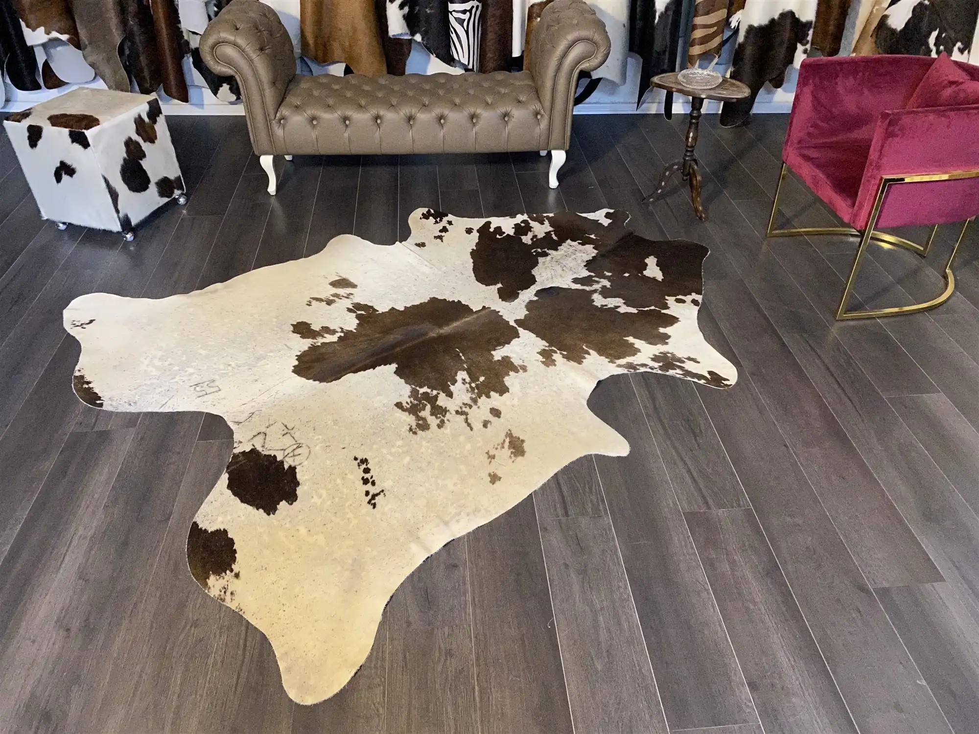 HAKİKİ DERİ DANA POSTU SİYAH - BEYAZ 195 x 230 - 0701000150