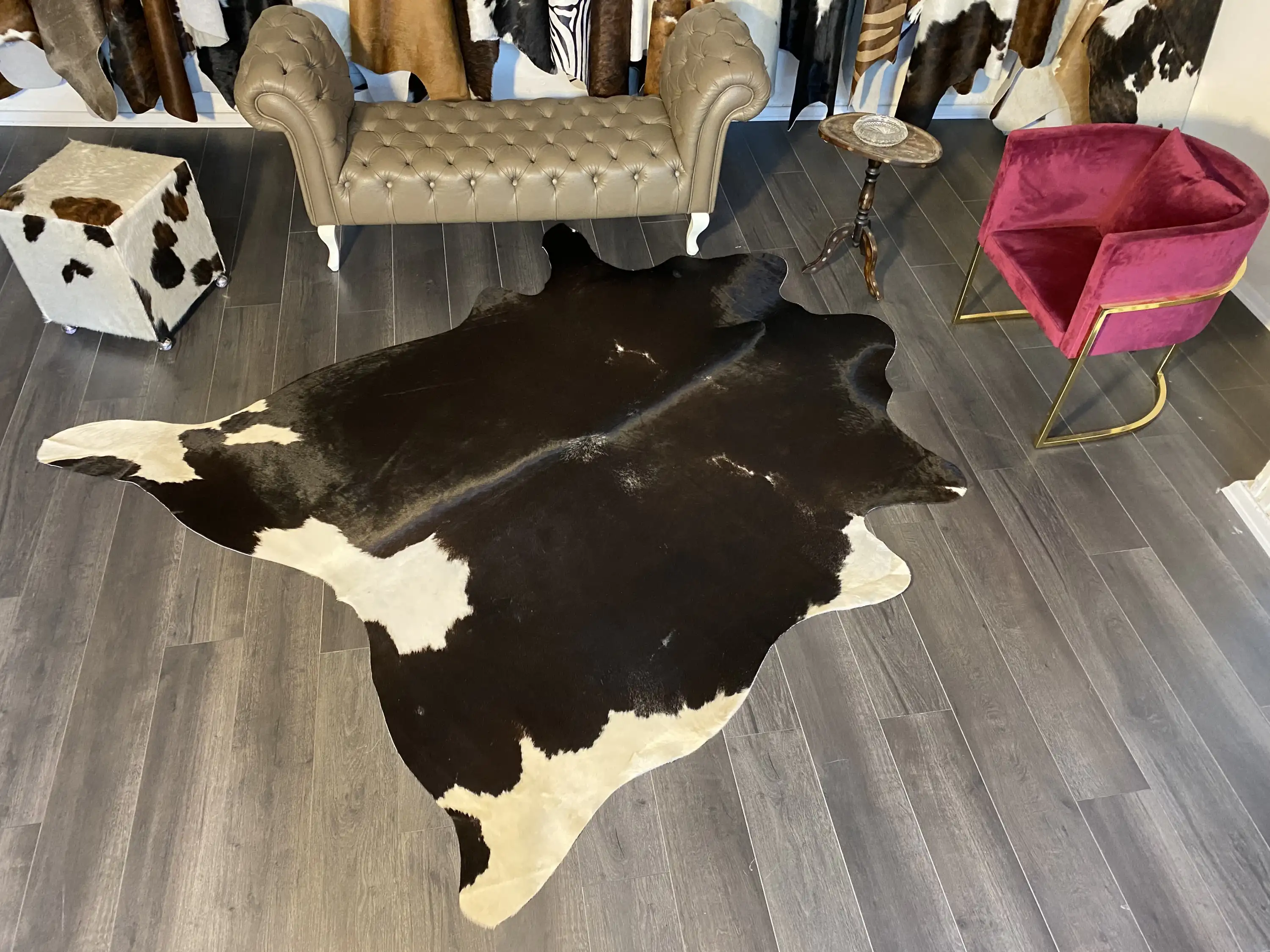 HAKİKİ DERİ DANA POSTU SİYAH - BEYAZ 200 x 235 - 0701000170