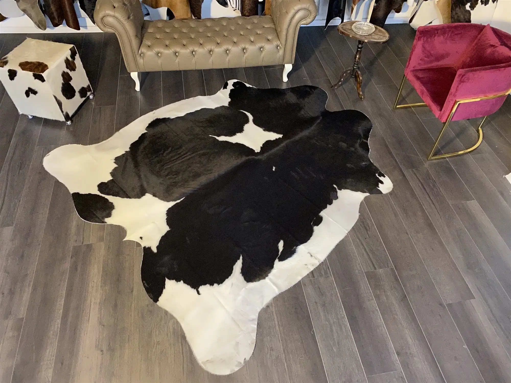 HAKİKİ DERİ DANA POSTU SİYAH - BEYAZ 210 x 235 - 0701000164