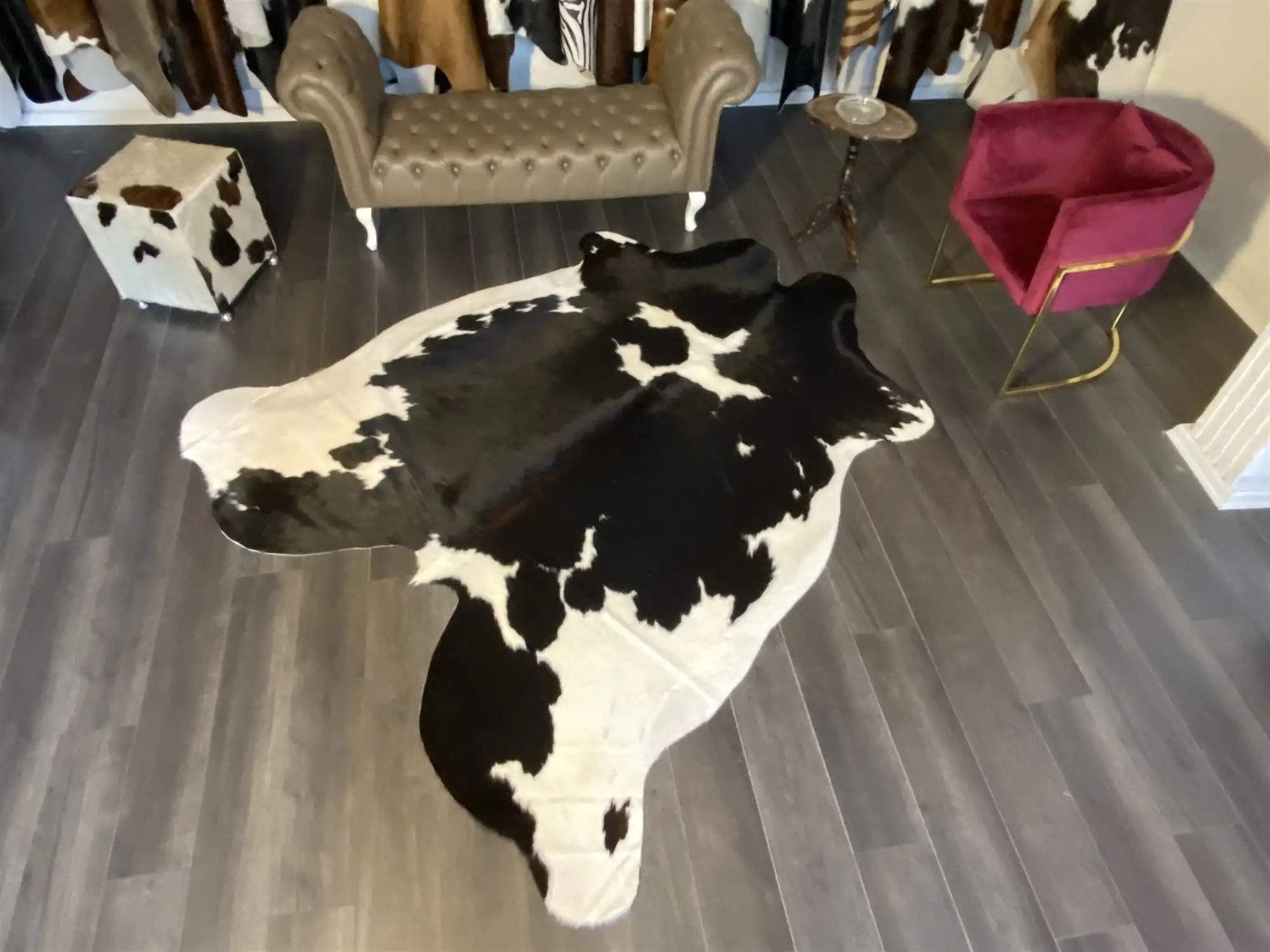 HAKİKİ DERİ DANA POSTU SİYAH - BEYAZ 215 x 250 - 0701000177