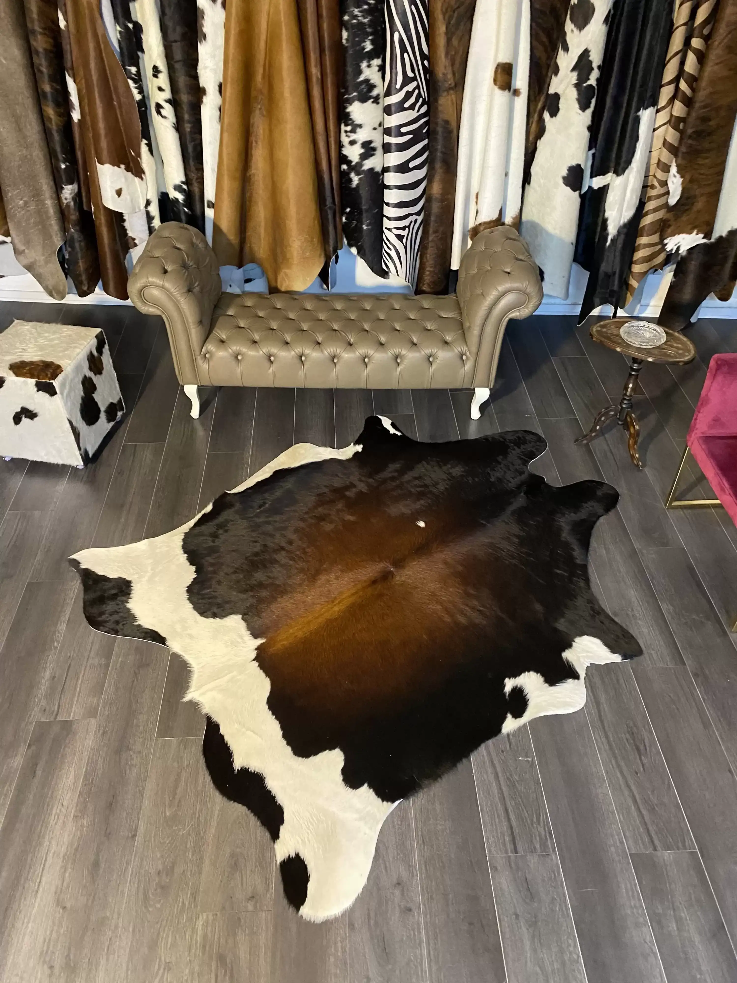 HAKİKİ DERİ DANA POSTU ÜÇ RENK 160 x 205 - 0901000116