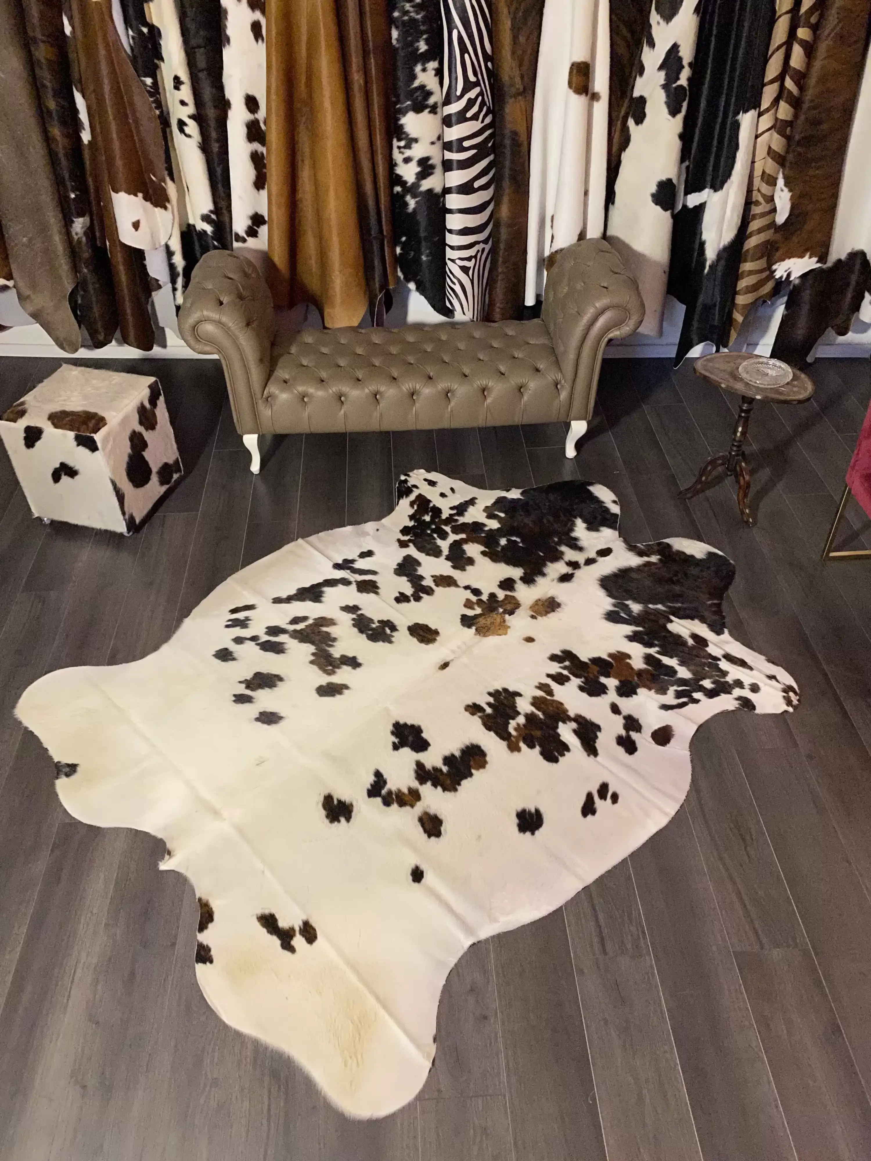 HAKİKİ DERİ DANA POSTU ÜÇ RENK 170 x 220 - 0901000041