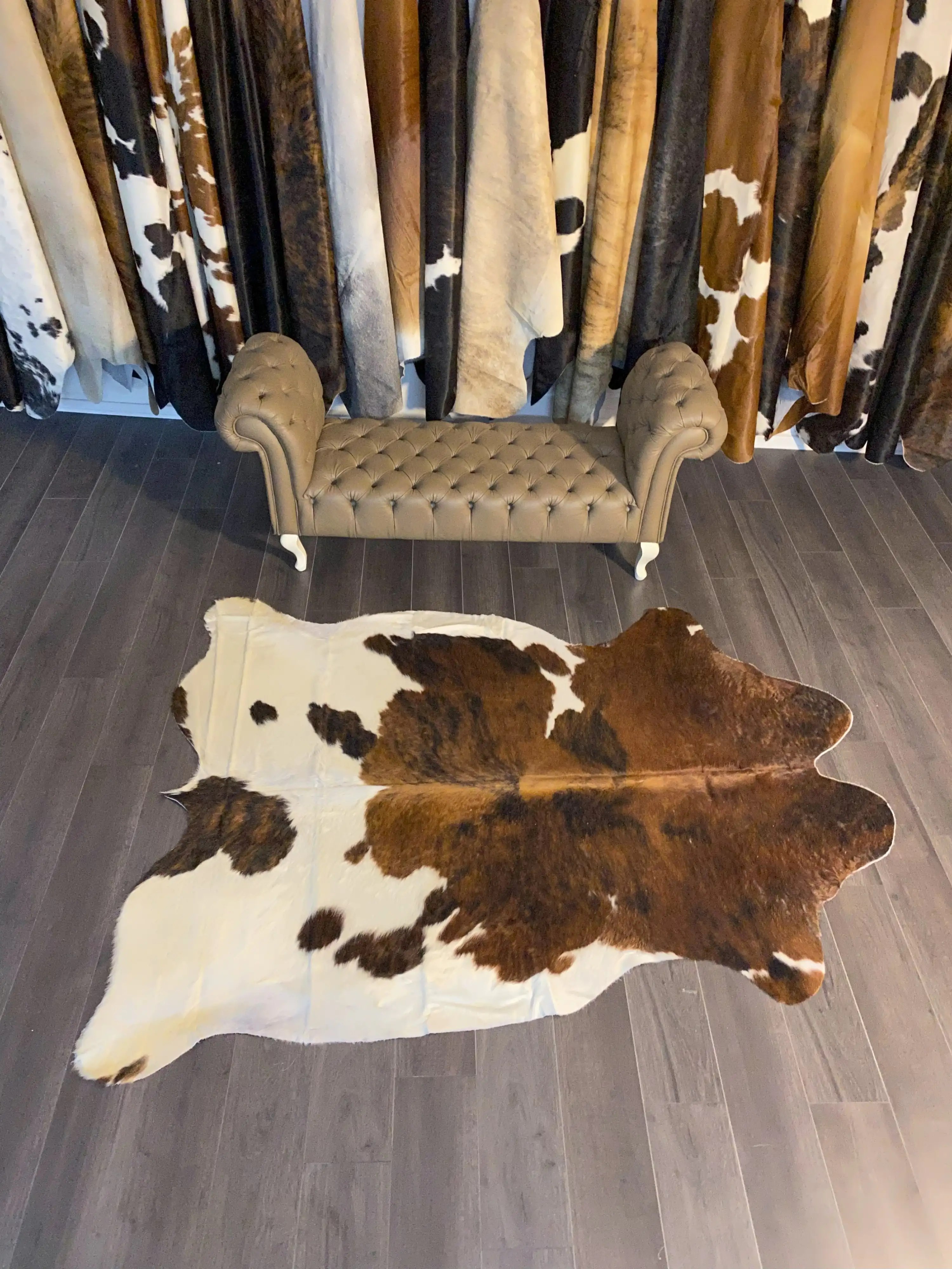 HAKİKİ DERİ DANA POSTU ÜÇ RENK 175 x 230 - 0901000003