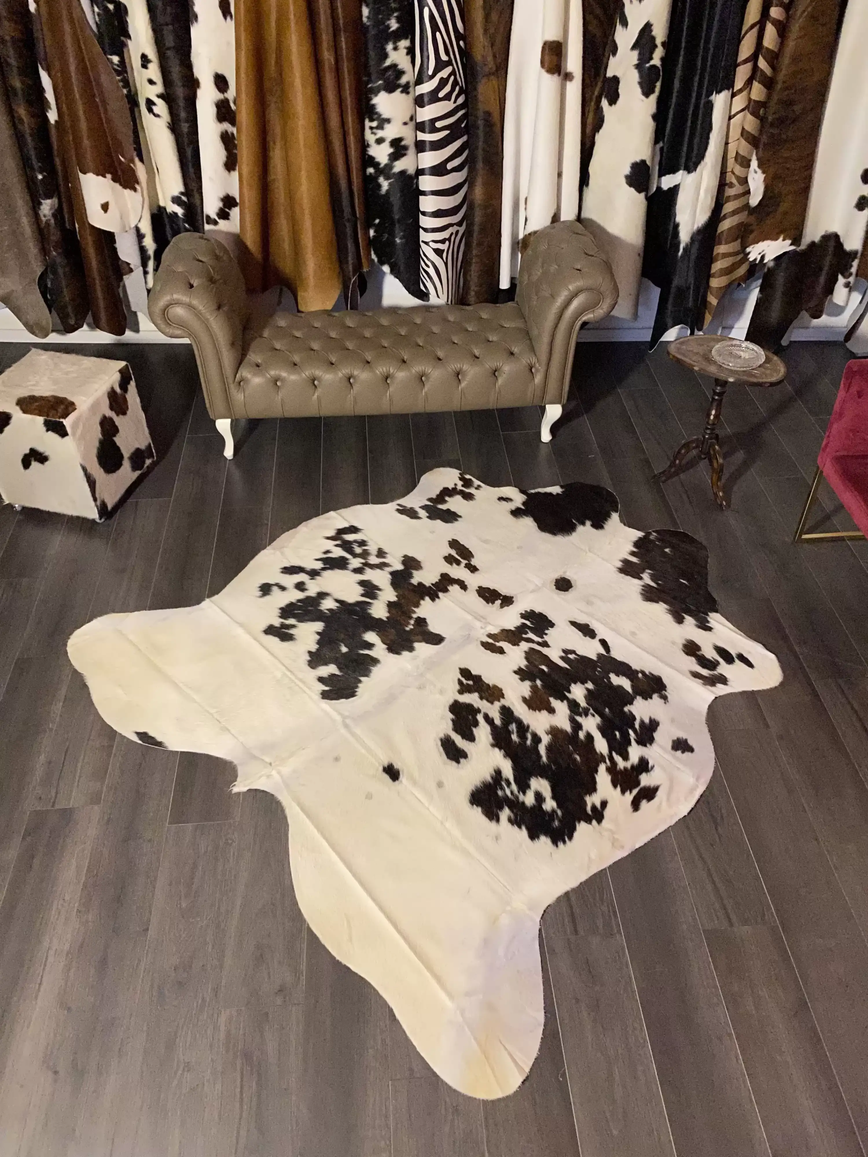 HAKİKİ DERİ DANA POSTU ÜÇ RENK 190 x 205 - 0901000035