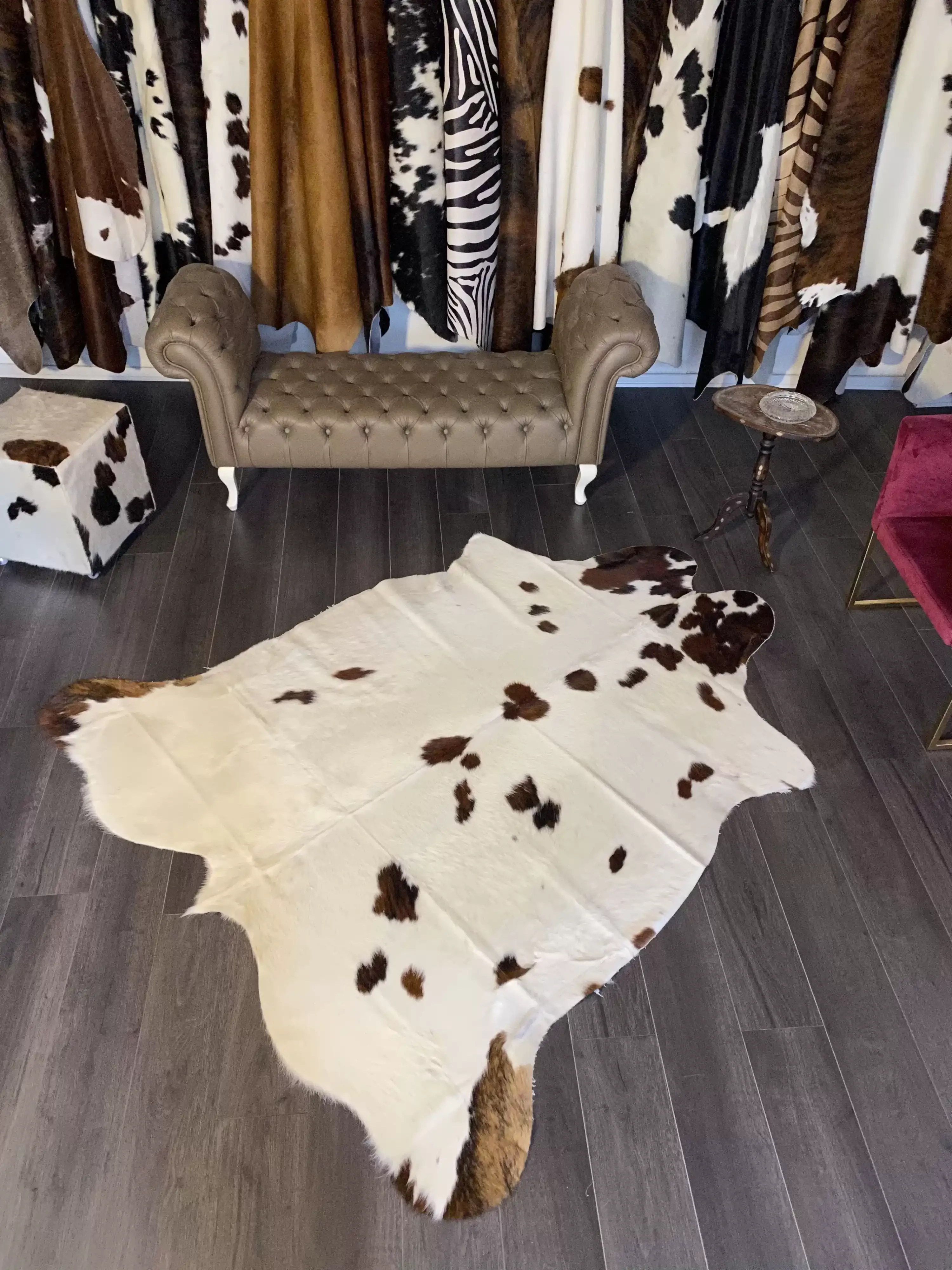 HAKİKİ DERİ DANA POSTU ÜÇ RENK 190 x 215 - 0901000084