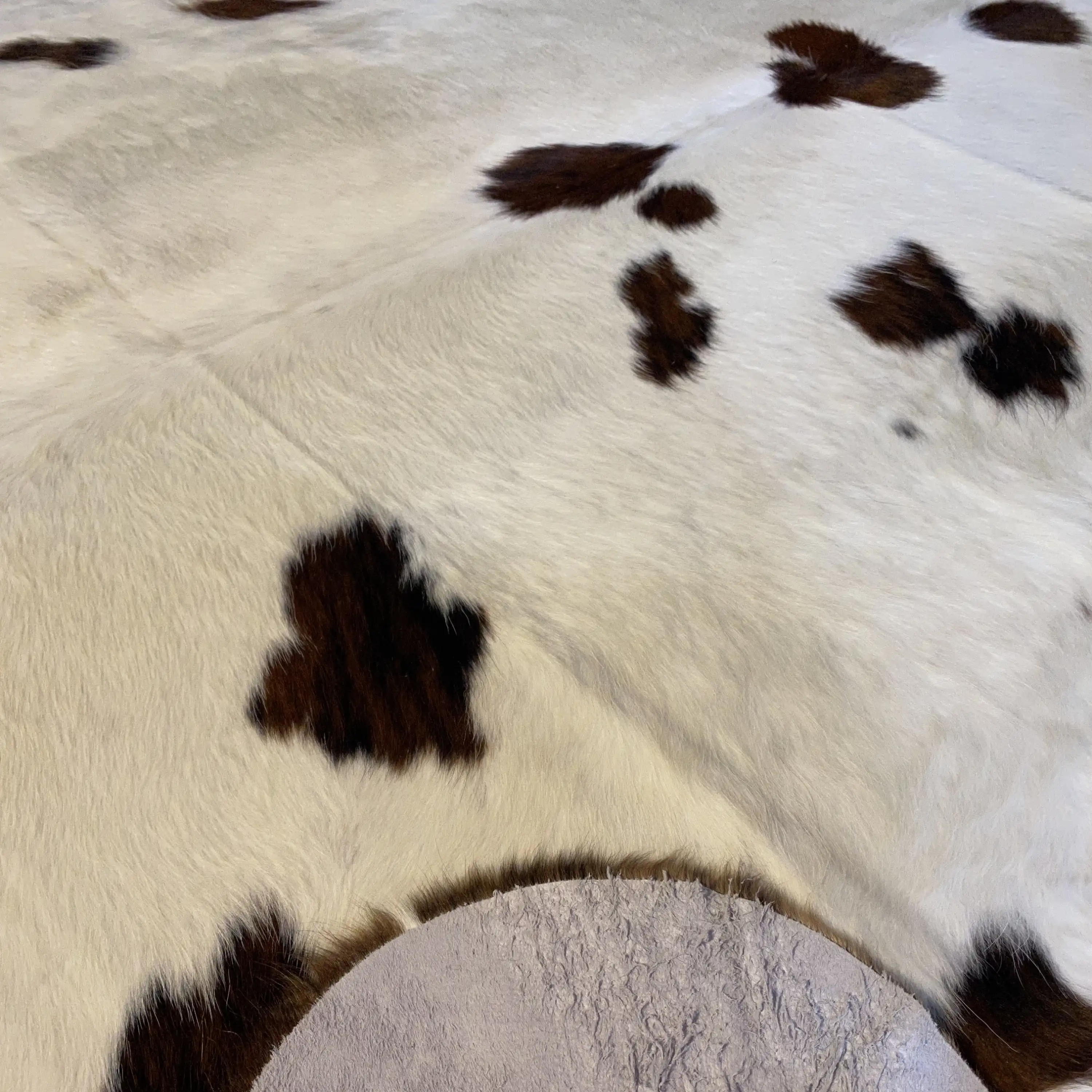 HAKİKİ DERİ DANA POSTU ÜÇ RENK 190 x 215 - 0901000084