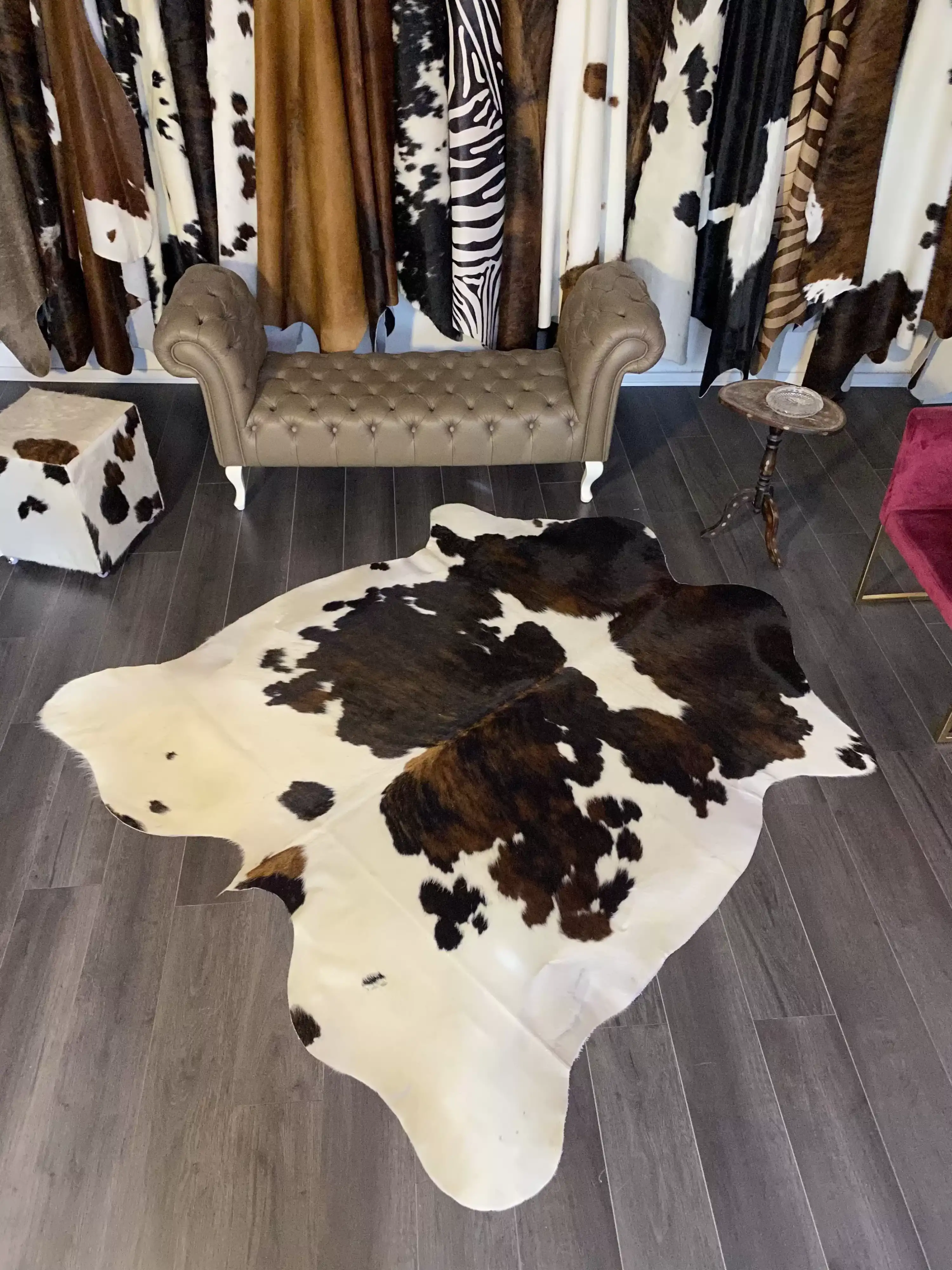 HAKİKİ DERİ DANA POSTU ÜÇ RENK 195 x 215 - 0901000080